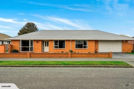 Photo of property in 18 Radbrook Street, Avonhead, Christchurch, 8042