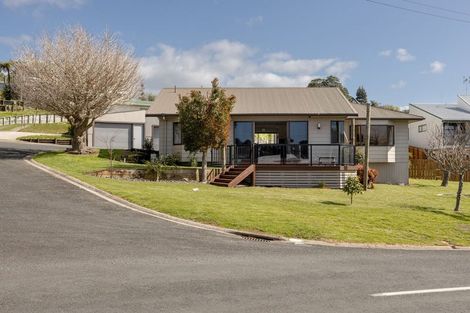 Photo of property in 14 Harbour View Road, Tahawai, Katikati, 3170