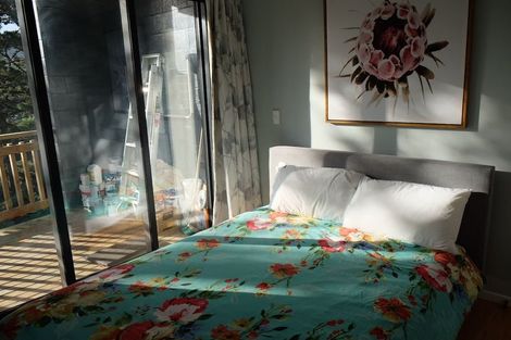 Photo of property in 132 Wadestown Road, Wadestown, Wellington, 6012