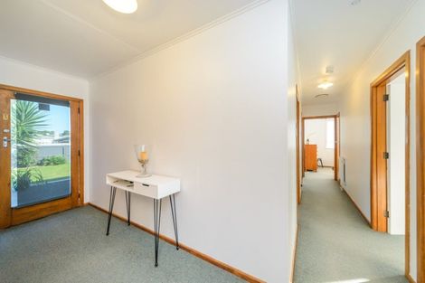 Photo of property in 3 Sefton Avenue, Highbury, Palmerston North, 4412
