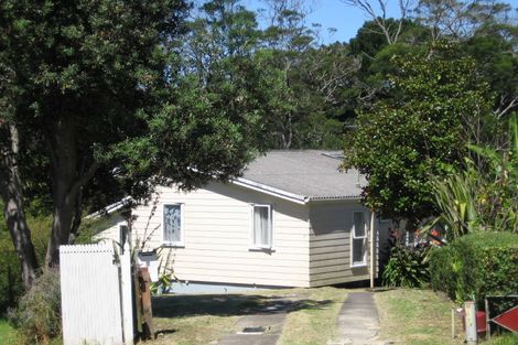 Photo of property in 7 Mirage Place, Beach Haven, Auckland, 0626