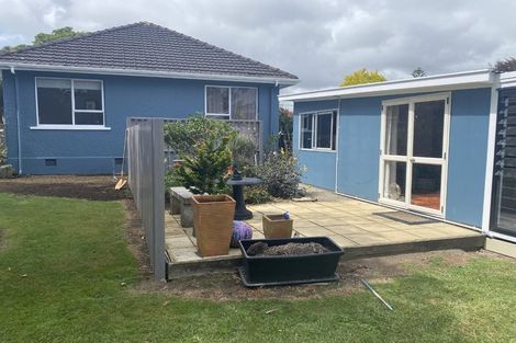 Photo of property in 136 Seaview Road, Westown, New Plymouth, 4310