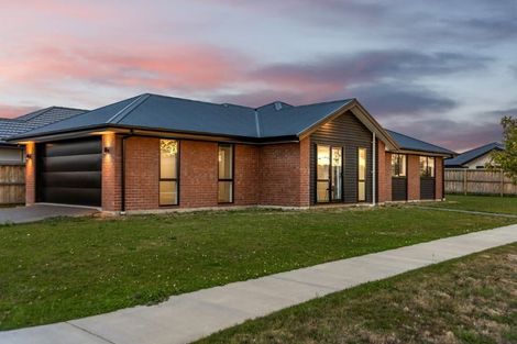 Photo of property in 2 Jasmine Street, Woodend, 7610