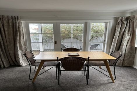 Photo of property in 73 Muritai Road, Eastbourne, Lower Hutt, 5013