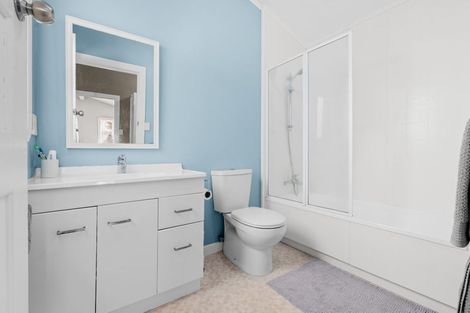 Photo of property in 1a Mahana Road, St Andrews, Hamilton, 3200