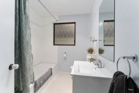 Photo of property in 10 Latitude Close, Whitby, Porirua, 5024