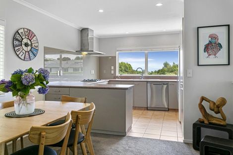 Photo of property in 90 Birch Street, Hilltop, Taupo, 3330