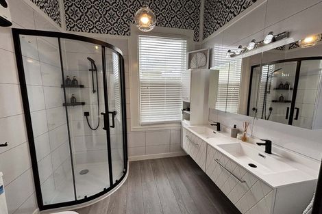 Photo of property in 10a Hereford Street, West End, Palmerston North, 4410