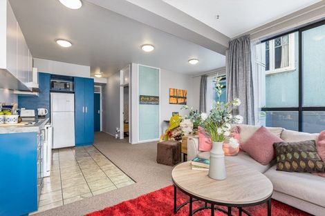 Photo of property in 2/27 Drummond Street, Mount Cook, Wellington, 6021