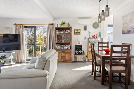 Photo of property in 2/25 Golders Place, Richmond Heights, Taupo, 3330