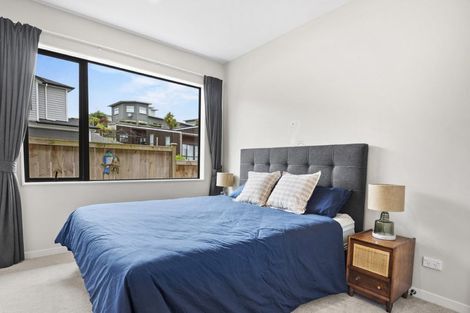 Photo of property in 11 Kahu Close, Orewa, 0931