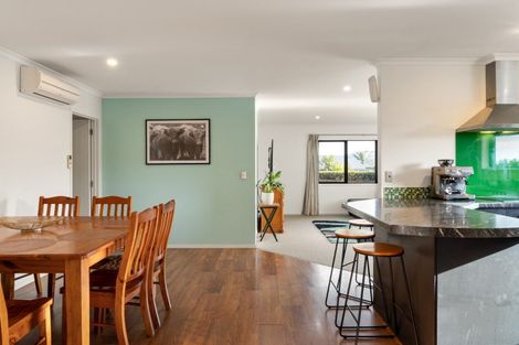 Photo of property in 11 Holyoake Terrace, Omokoroa, 3114