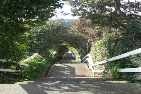 Photo of property in 15/14 Amundsen Grove, Stokes Valley, Lower Hutt, 5019