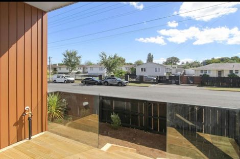 Photo of property in 1/15 Old Wairoa Road, Papakura, 2110