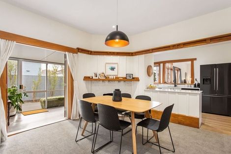 Photo of property in 32 Windermere Road, Papanui, Christchurch, 8053