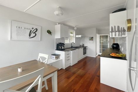 Photo of property in 8 Taunton Place, Lynmouth, New Plymouth, 4310