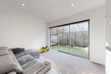 Photo of property in 29 Cresswell Place, Johnsonville, Wellington, 6037