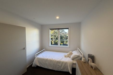 Photo of property in 44 Discovery Place, Marfell, New Plymouth, 4310