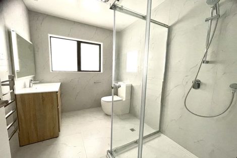 Photo of property in 18 Rorotu Avenue, Karaka, Papakura, 2113