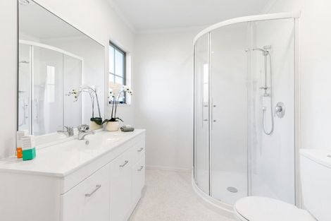 Photo of property in 30 Lakeridge Close, Rangatira Park, Taupo, 3330