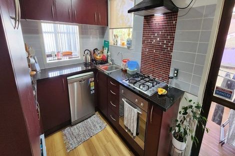 Photo of property in 29 Stott Avenue, Birkdale, Auckland, 0626