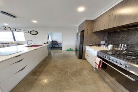 Photo of property in 32 County Drive, Hawera, 4610