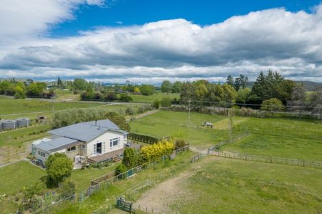 Photo of property in 471 Porangahau Road, Waipukurau, 4282