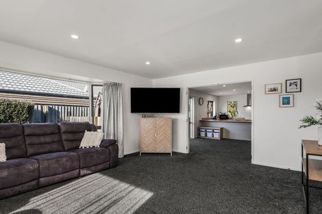 Photo of property in 4 Keats Place, Rolleston, 7614