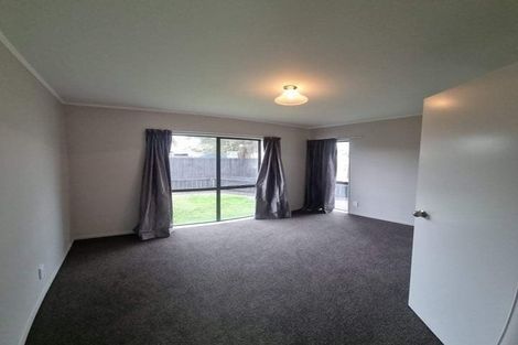 Photo of property in 1/11 Blackgate Place, Weymouth, Auckland, 2103