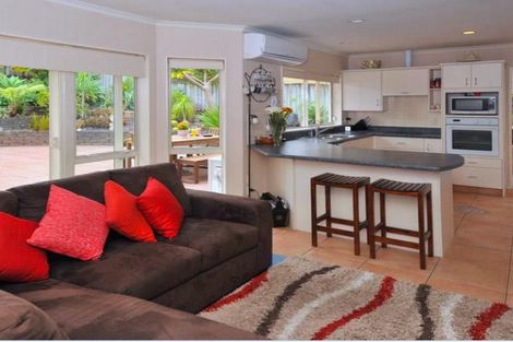 Photo of property in 47 Rathmar Drive, Manurewa, Auckland, 2105