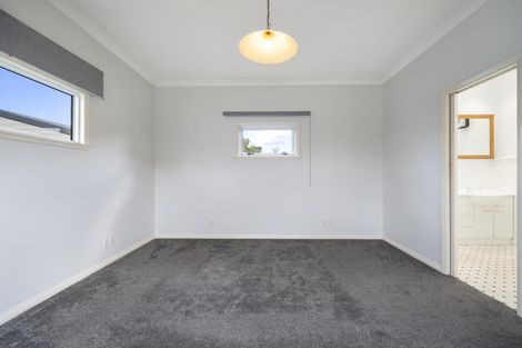 Photo of property in 63 Guy Avenue, Takaro, Palmerston North, 4410