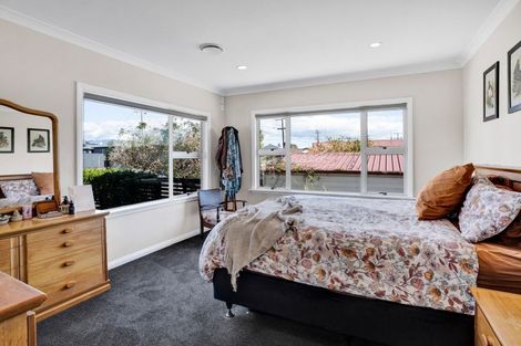 Photo of property in 7 Saxton Road, Upper Vogeltown, New Plymouth, 4310