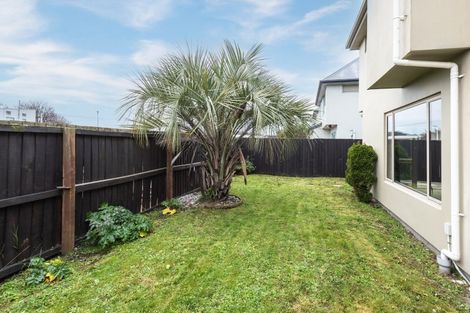 Photo of property in 4/17 Longley Place, Addington, Christchurch, 8024