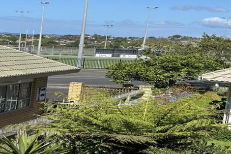 Photo of property in 216a Bucklands Road, Bucklands Beach, Auckland, 2012