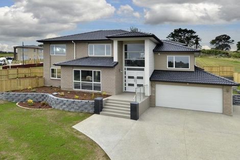 Photo of property in 11 Henriette Place, The Gardens, Auckland, 2105