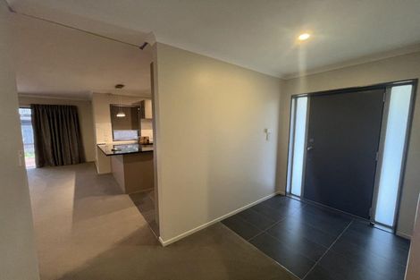 Photo of property in 32 Cyrus Street, Whalers Gate, New Plymouth, 4310