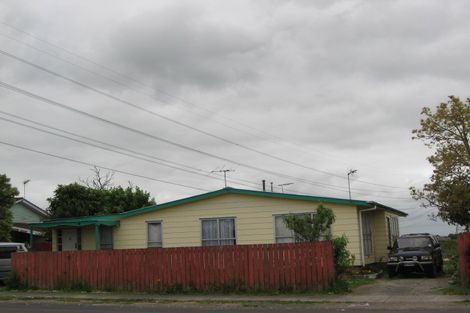 Photo of property in 27 Rountree Place, Conifer Grove, Takanini, 2112