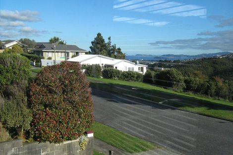 Photo of property in 30 Waipounamu Drive, Kelson, Lower Hutt, 5010