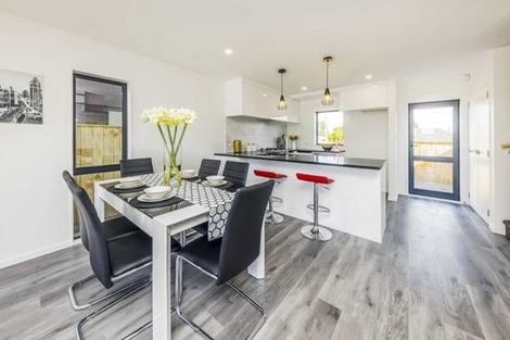 Photo of property in 55a Soaring Bird Drive, Takanini, 2112