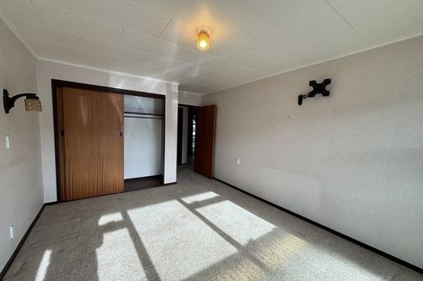 Photo of property in 1 Waverley Street, Waipawa, 4210