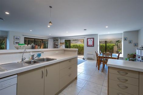 Photo of property in 25 Martin Street, Monaco, Nelson, 7011