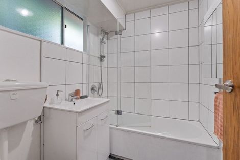 Photo of property in 4/16 John Street, Titahi Bay, Porirua, 5022