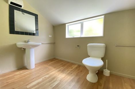 Photo of property in 32 Avalon Crescent, Fernhill, Queenstown, 9300