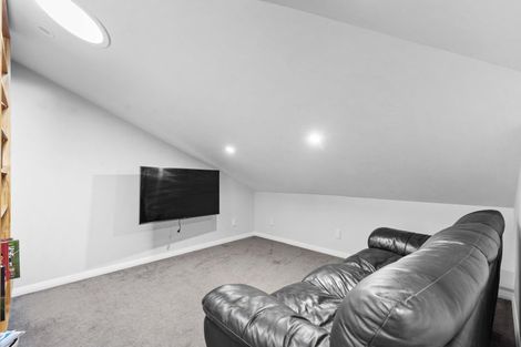 Photo of property in 239 Victoria Avenue, Hokowhitu, Palmerston North, 4410