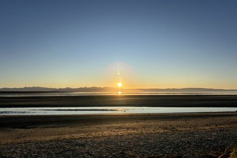 Photo of property in 104 Parkers Road, Tahunanui, Nelson, 7011