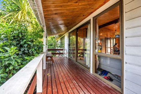 Photo of property in 27 Ray Small Drive, Papakura, 2110