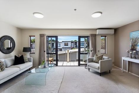 Photo of property in The Grange, 48/92 Bush Road, Albany, Auckland, 0632