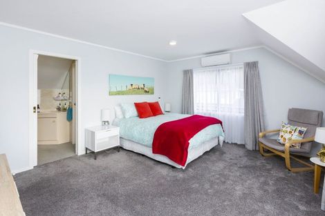 Photo of property in 69 Sunbrae Drive, Silverstream, Upper Hutt, 5019