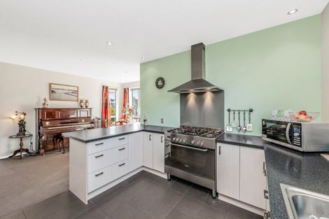 Photo of property in 77 North Terrace, Darfield, 7510