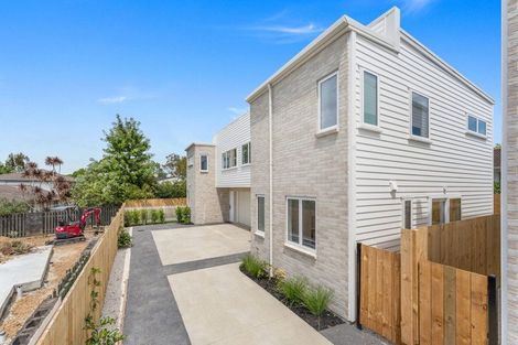 Photo of property in 4c Towra Place, Botany Downs, Auckland, 2010